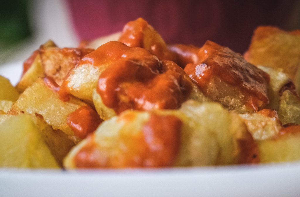 How-to-make-patatas-bravas